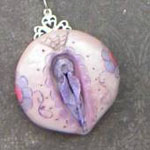 De Los Muertos: Vulva Pendant